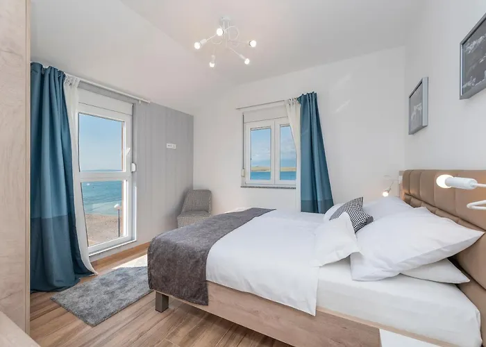 Luxury Apartments - La Vir 5& 6
